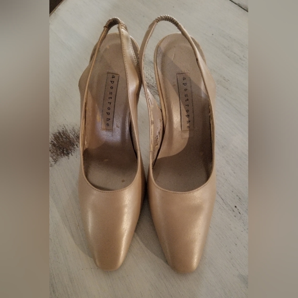 Apostrophe Vintage cream shoes 5M